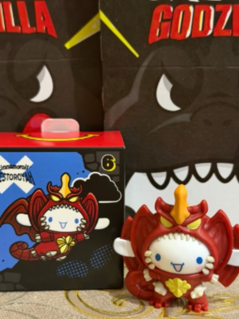 Cinnamoroll x Destoroyah #6, McDonald's Sanrio Godzilla Collaboration